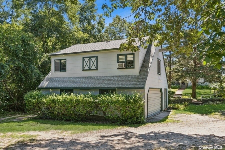 1487 Peconic Bay Boulevard, Laurel, New York image 29