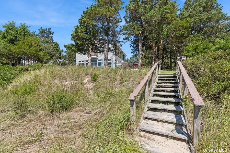 1487 Peconic Bay Boulevard, Laurel, New York image 8