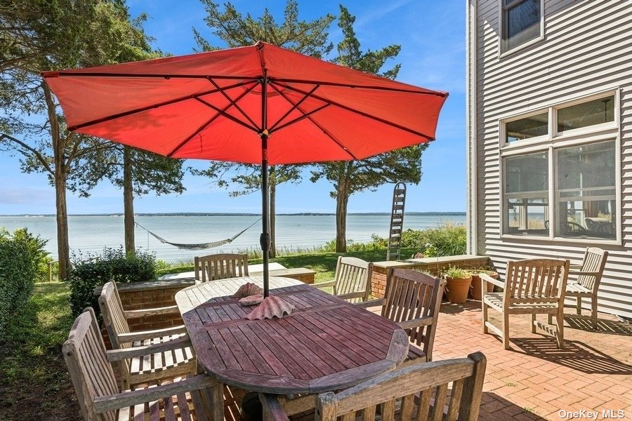 1487 Peconic Bay Boulevard, Laurel, New York image 3