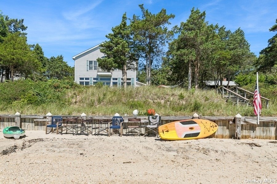 1487 Peconic Bay Boulevard, Laurel, New York image 31