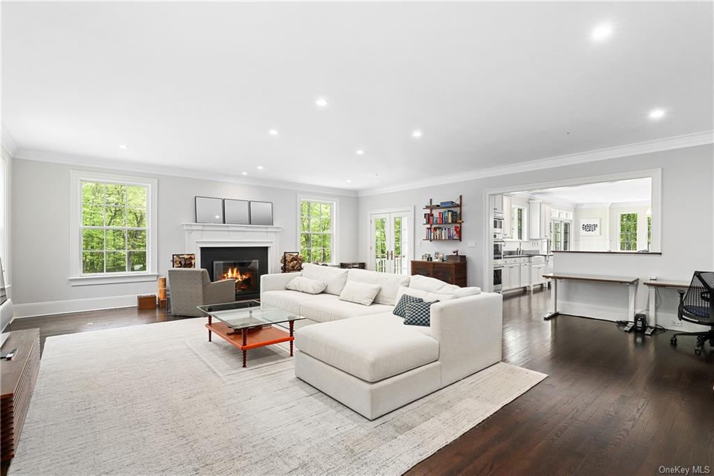 Photo 8 of 33 of 24 Deepwood Road house