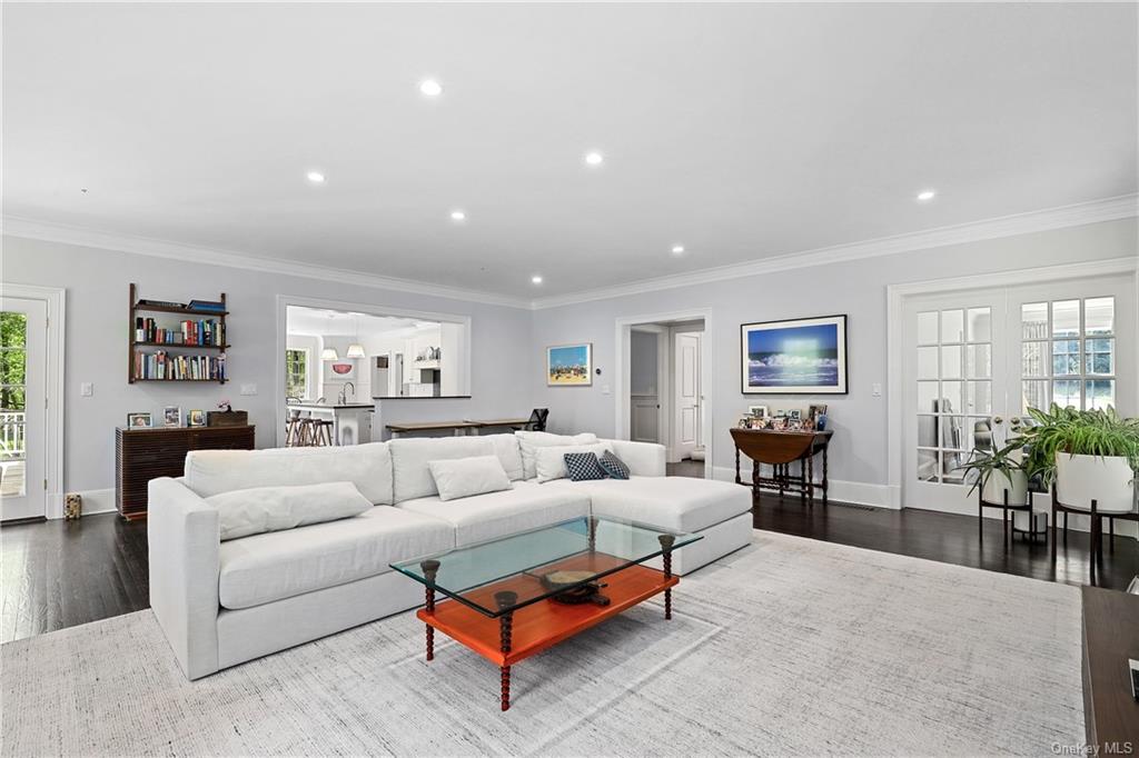 Photo 9 of 33 of 24 Deepwood Road house