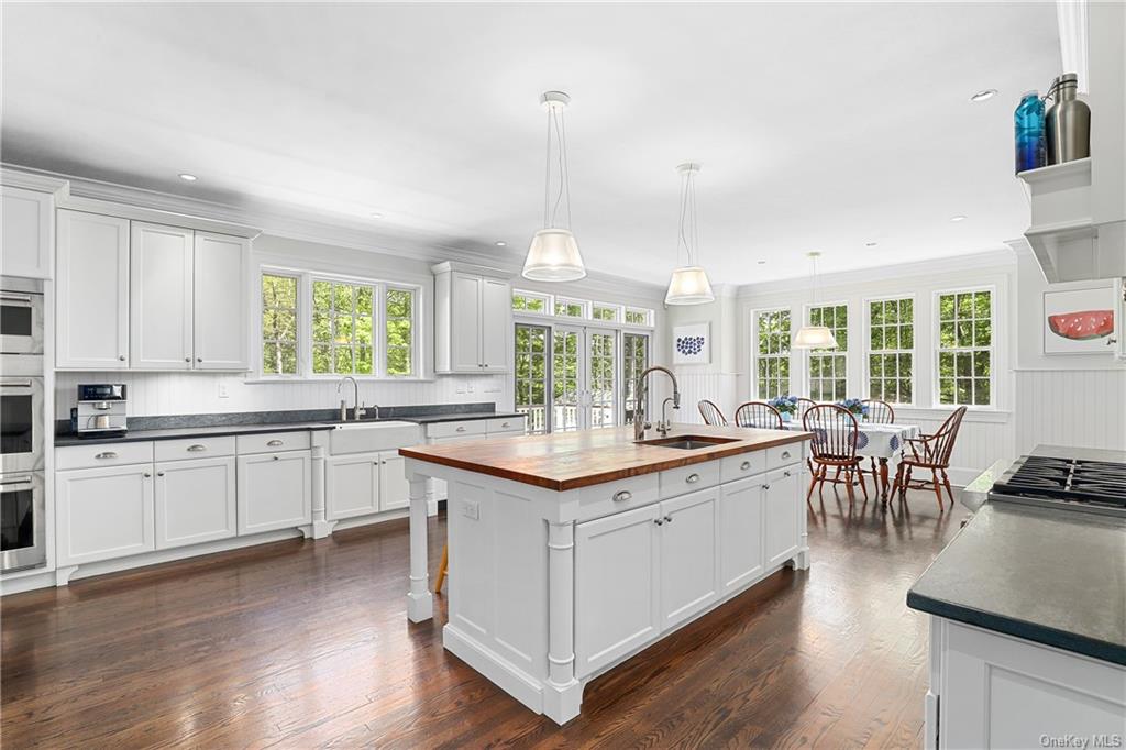 Photo 11 of 33 of 24 Deepwood Road house