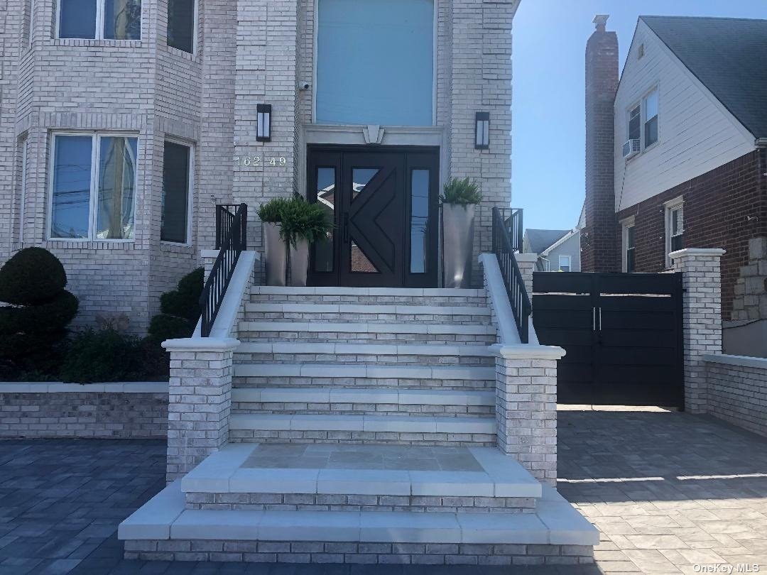 162-49 95th Street, Howard Beach, New York image 2