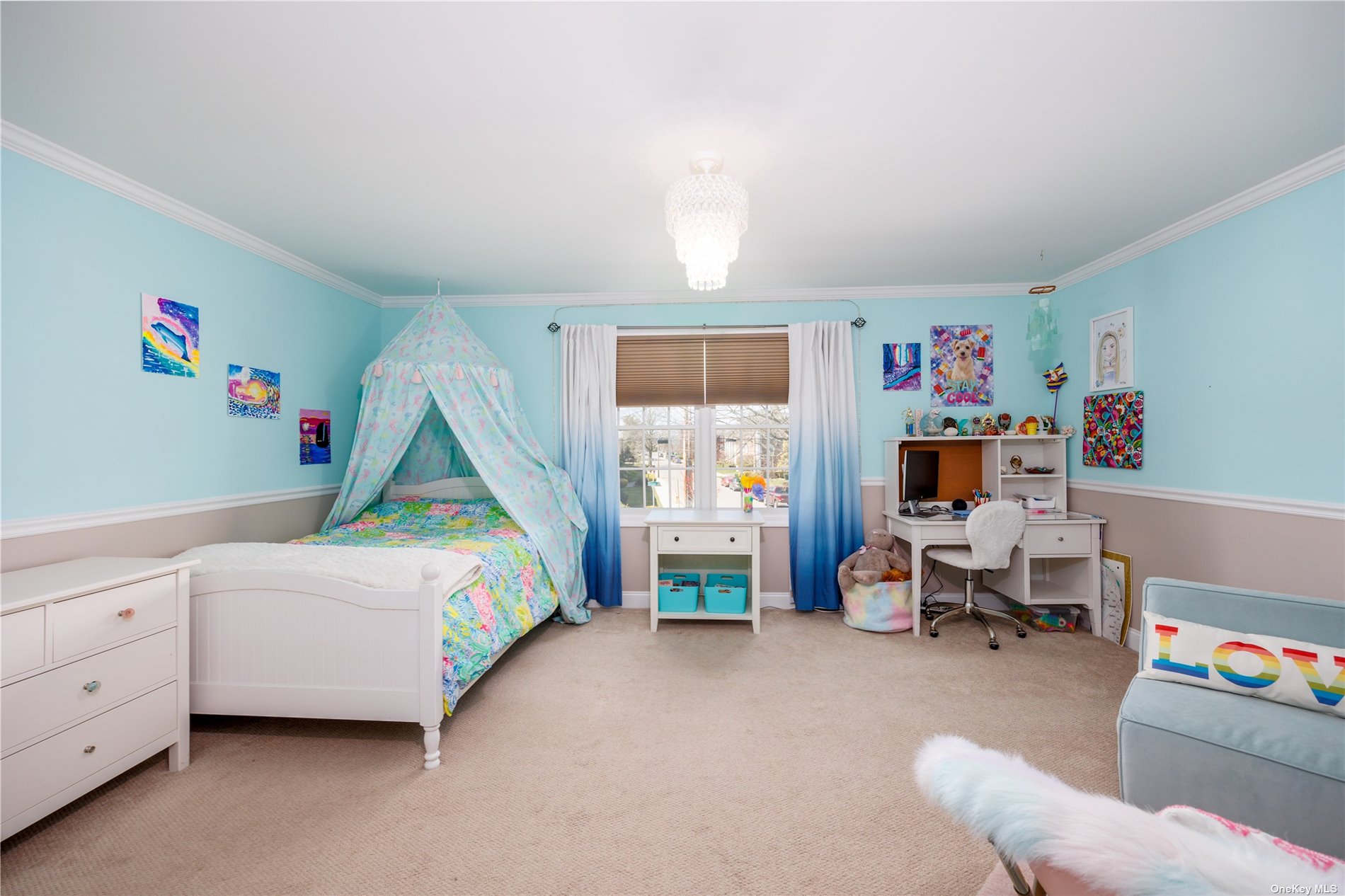 Photo 11 of 24 of 31 Davison Place house