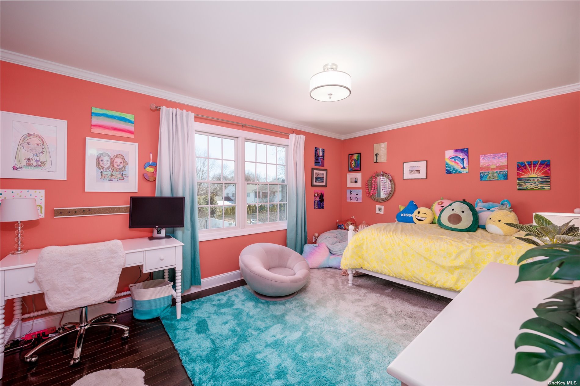 Photo 12 of 24 of 31 Davison Place house