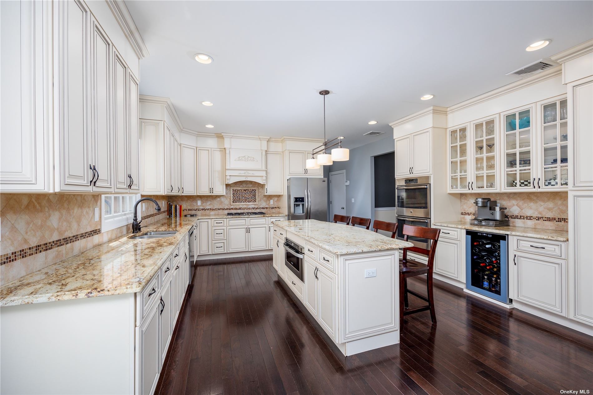 Photo 8 of 24 of 31 Davison Place house