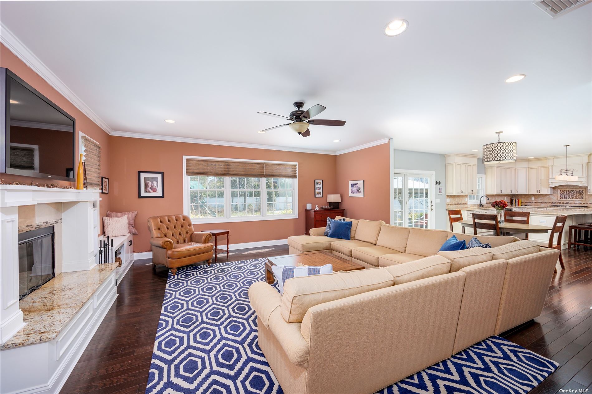 Photo 6 of 24 of 31 Davison Place house