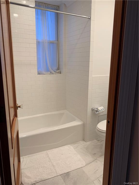 Photo 7 of 15 of 41 Eastern Parkway 2E co-op property