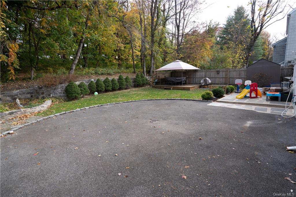 87 Interlaken Avenue, New Rochelle, New York image 17