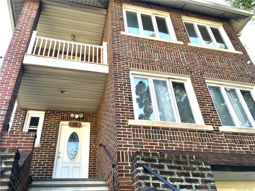 Photo 1 of 10 Euclid Avenue, Yonkers, New York, $899,999, Web #: 6324418