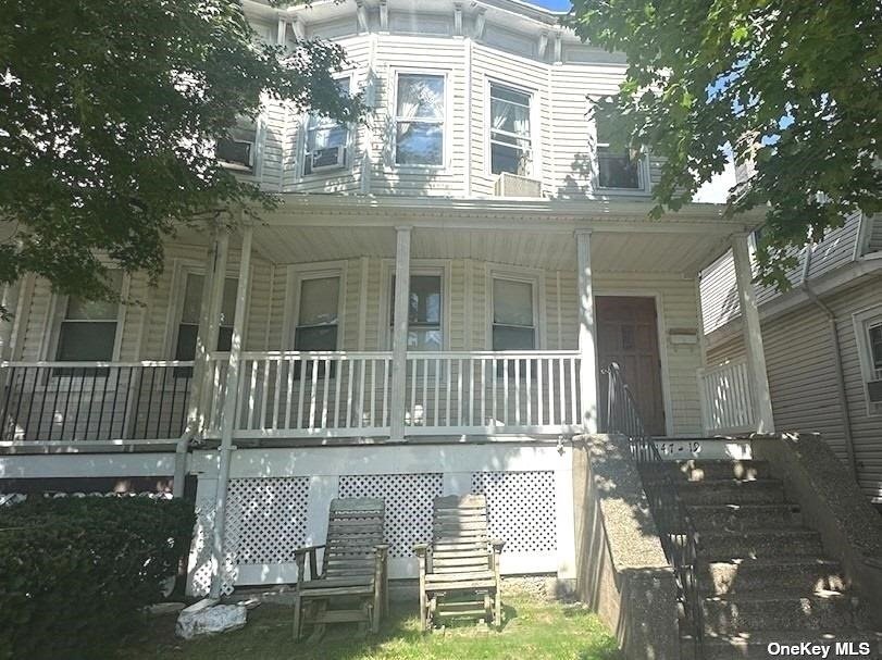 14719 15th Avenue, Whitestone, Queens, NY - 3 Bedrooms  
2 Bathrooms  
12 Rooms - 