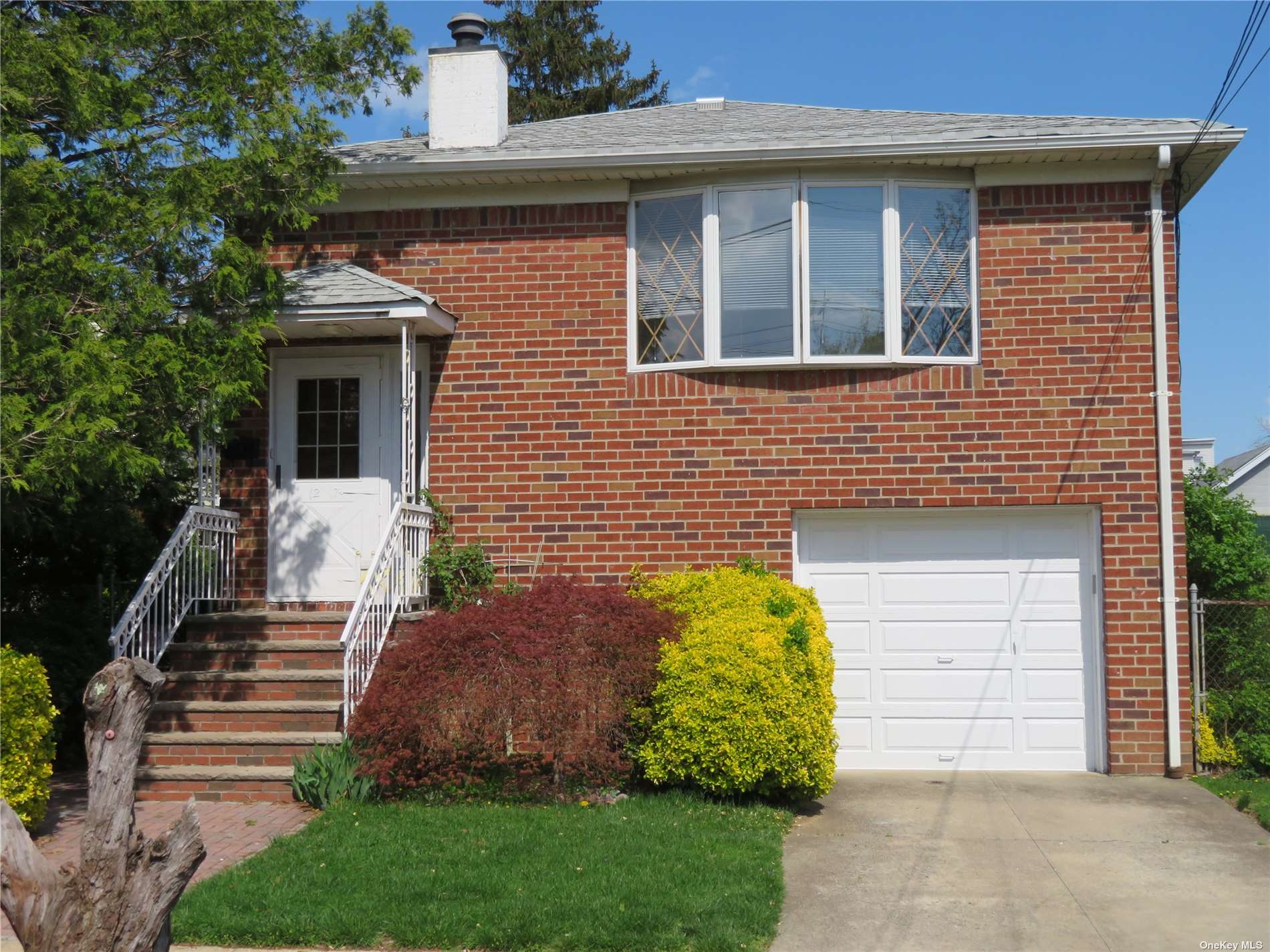 Property for Sale at 1217 148th Street, Whitestone, Queens, NY - Bedrooms: 4 
Bathrooms: 3 
Rooms: 9  - $1,149,000