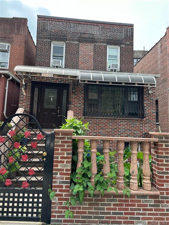 Property for Sale at 2032 Benedict Avenue, Bronx, New York - Bedrooms: 7 
Bathrooms: 3  - $1,220,000