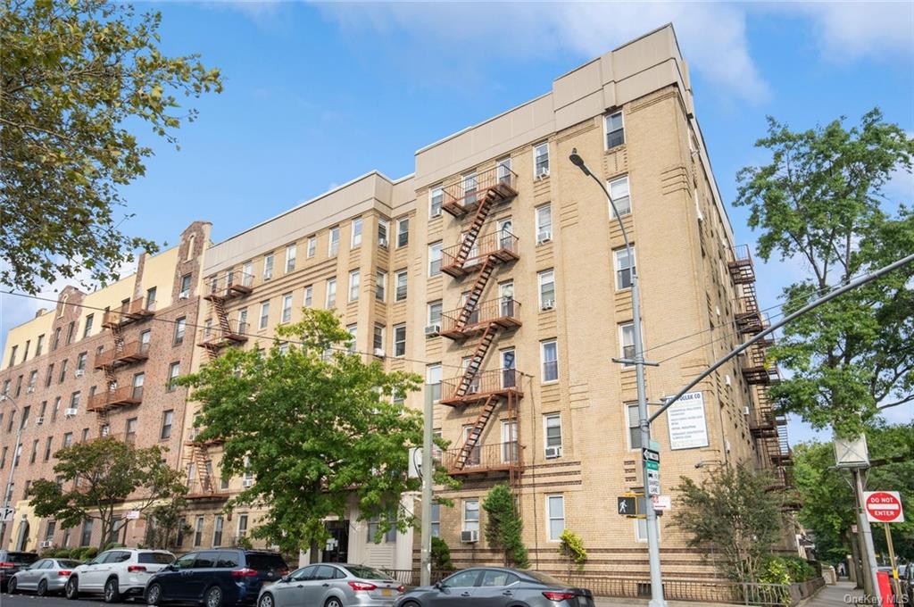 8502 Fort Hamilton Parkway #1E, Brooklyn, New York image 1