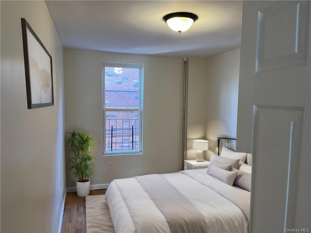 3663 Bronxwood Avenue, Bronx, New York - 3 Bedrooms  
1 Bathrooms  
5 Rooms - 