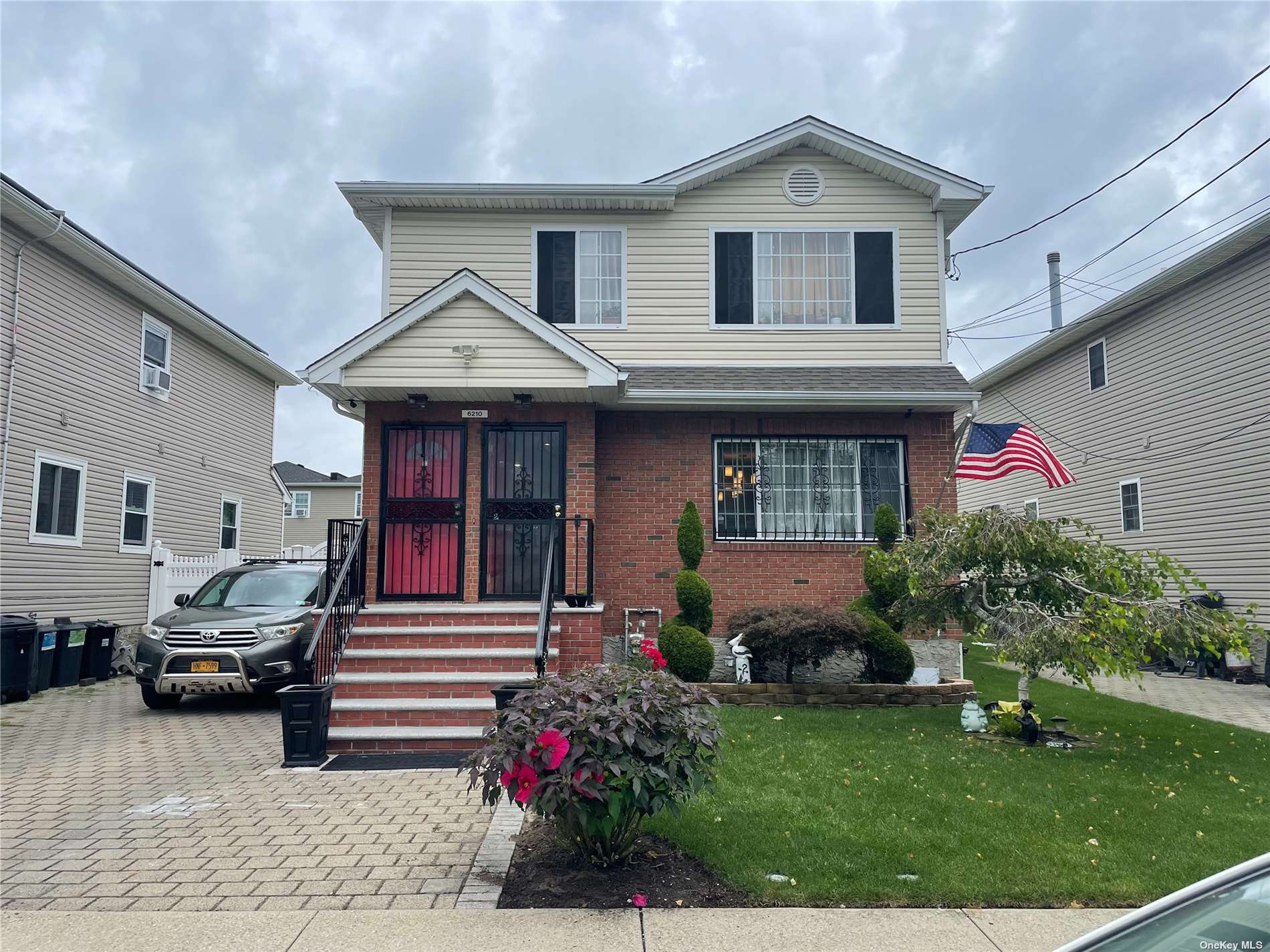 Property for Sale at 6210 Burchell Road, Arverne, Queens, NY - Bedrooms: 6 
Bathrooms: 3 
Rooms: 12  - $830,000