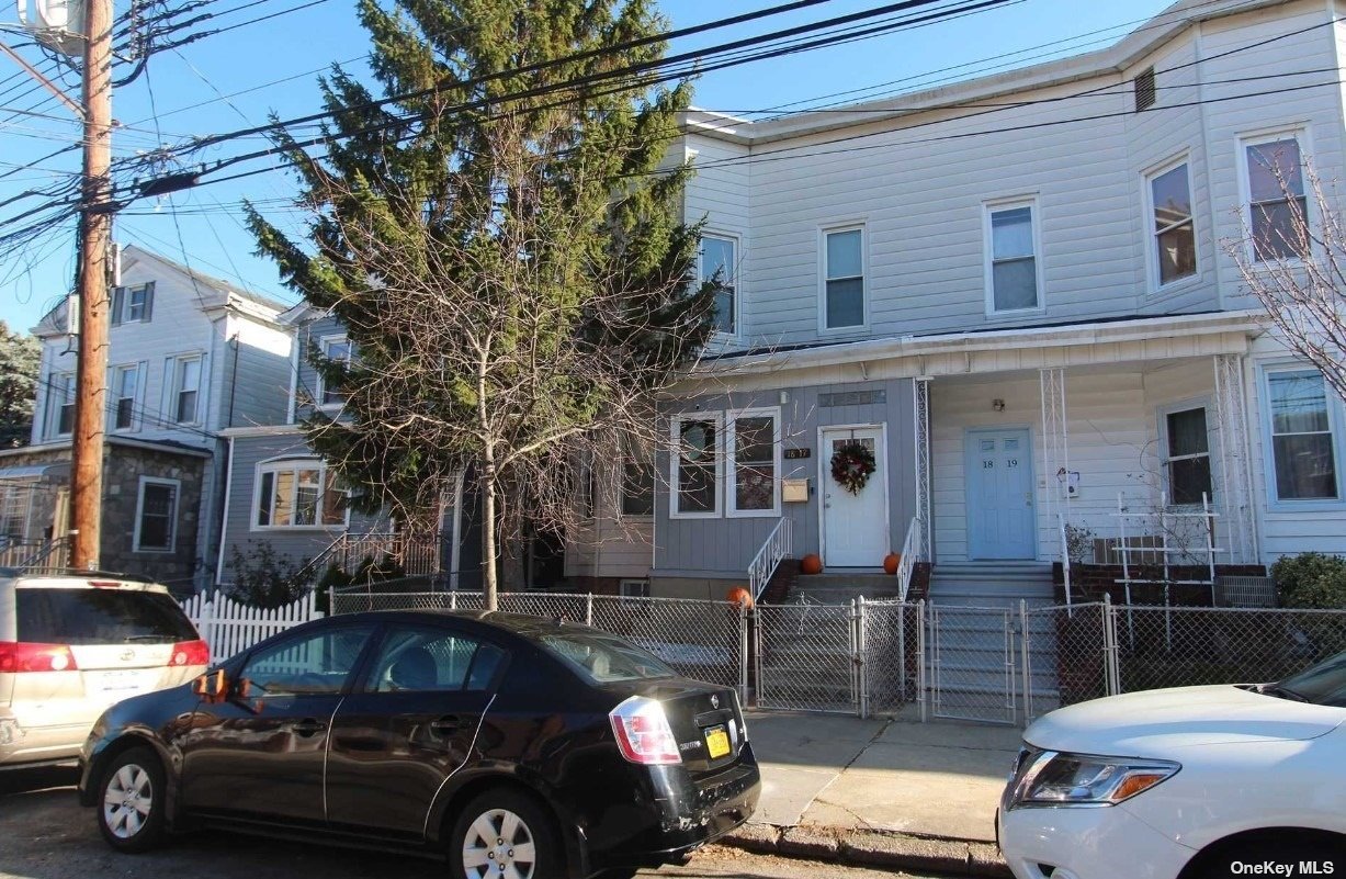 1817 125th Street, College Point, Queens, NY - 5 Bedrooms  
3 Bathrooms  
11 Rooms - 