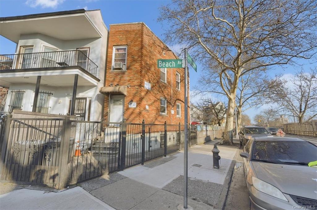 Property for Sale at 1801 Cross Bronx Expressway, Bronx, New York - Bedrooms: 3 
Bathrooms: 2  - $695,000