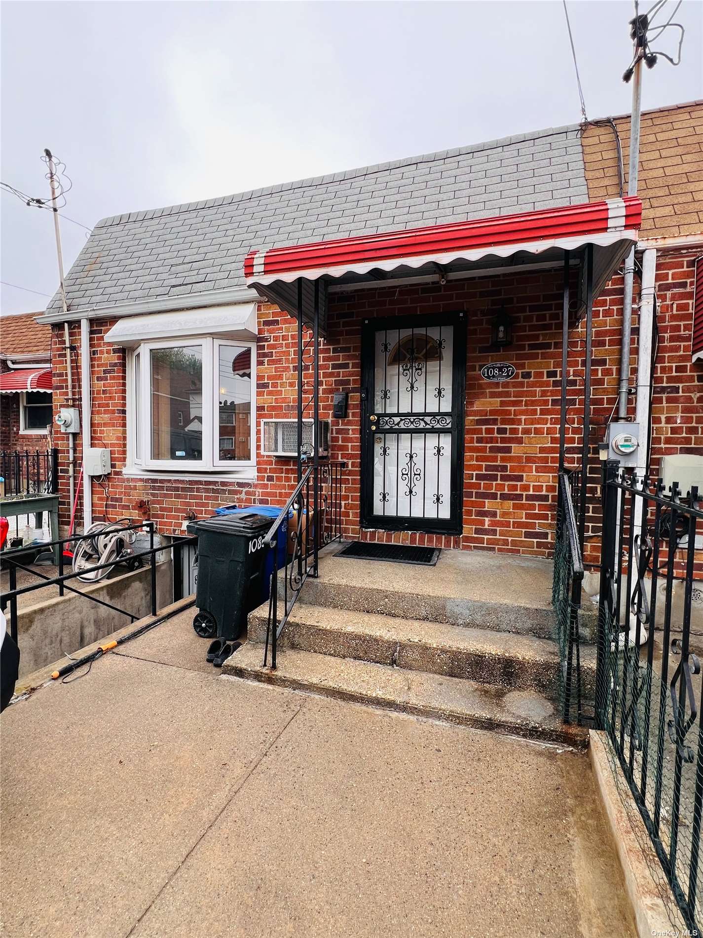 Property for Sale at 10827 Fern Place Pl, Jamaica, Queens, NY - Bedrooms: 2 
Bathrooms: 1 
Rooms: 5  - $520,000