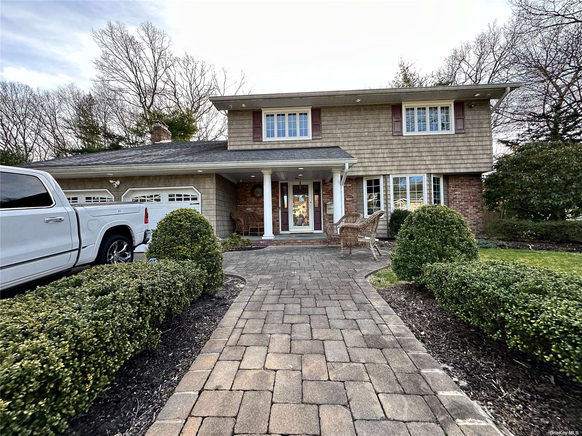 Property for Sale at 7 Windmill Ct, Smithtown, Hamptons, NY - Bedrooms: 4 
Bathrooms: 3  - $729,999