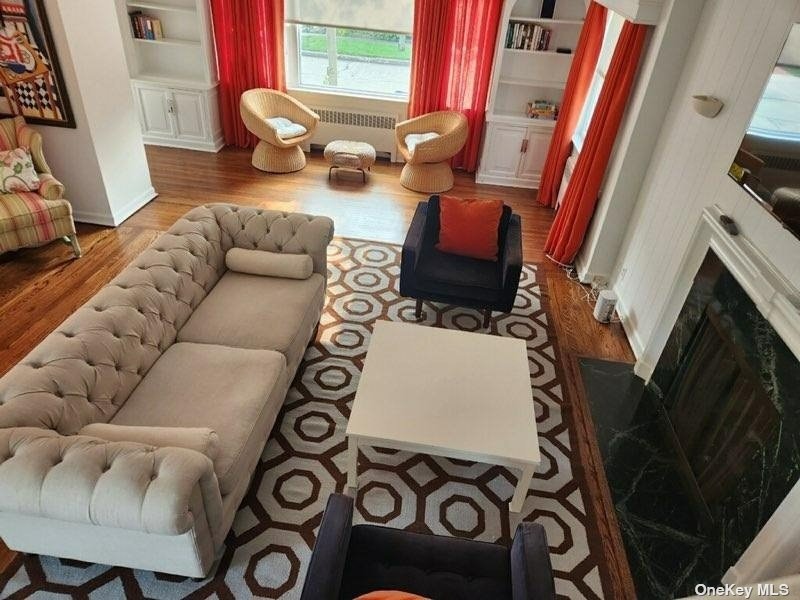 Atlantic Beach, New York 11509, United States, 4 Bedrooms Bedrooms, ,2 BathroomsBathrooms,Residential,Active,29383