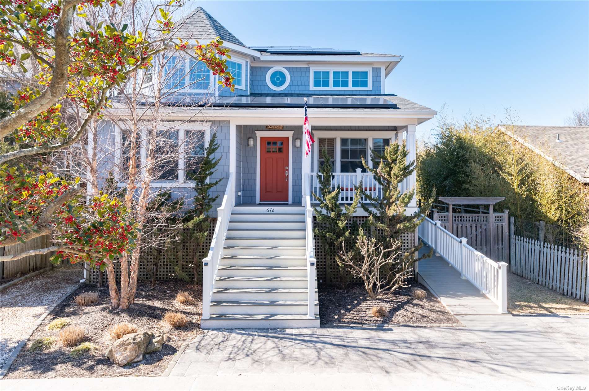 672 Ocean Breeze, Ocean Beach, Hamptons, NY - 4 Bedrooms  
3 Bathrooms - 