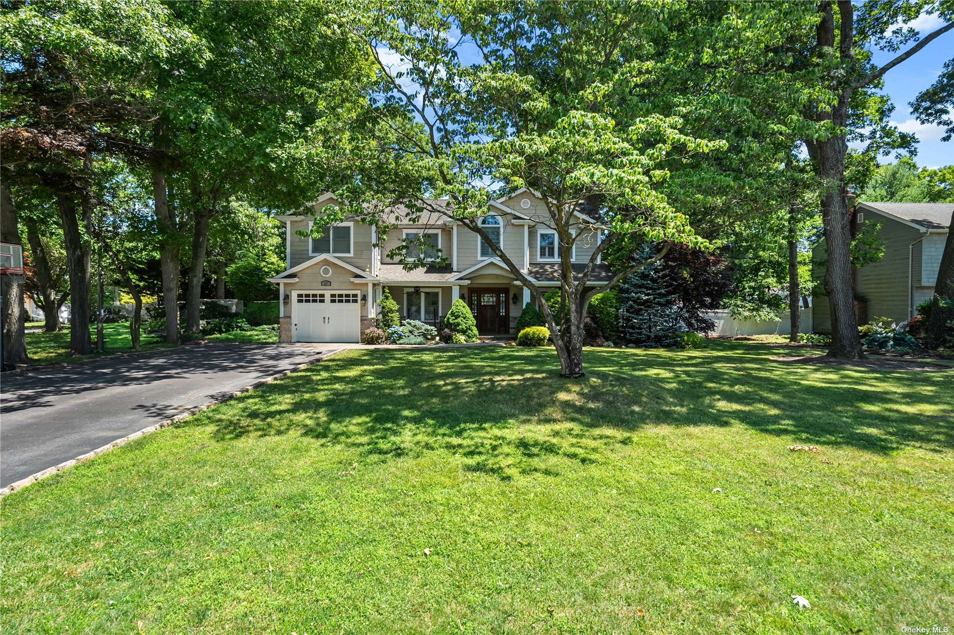 67 Wicks Path, Commack, New York image 2