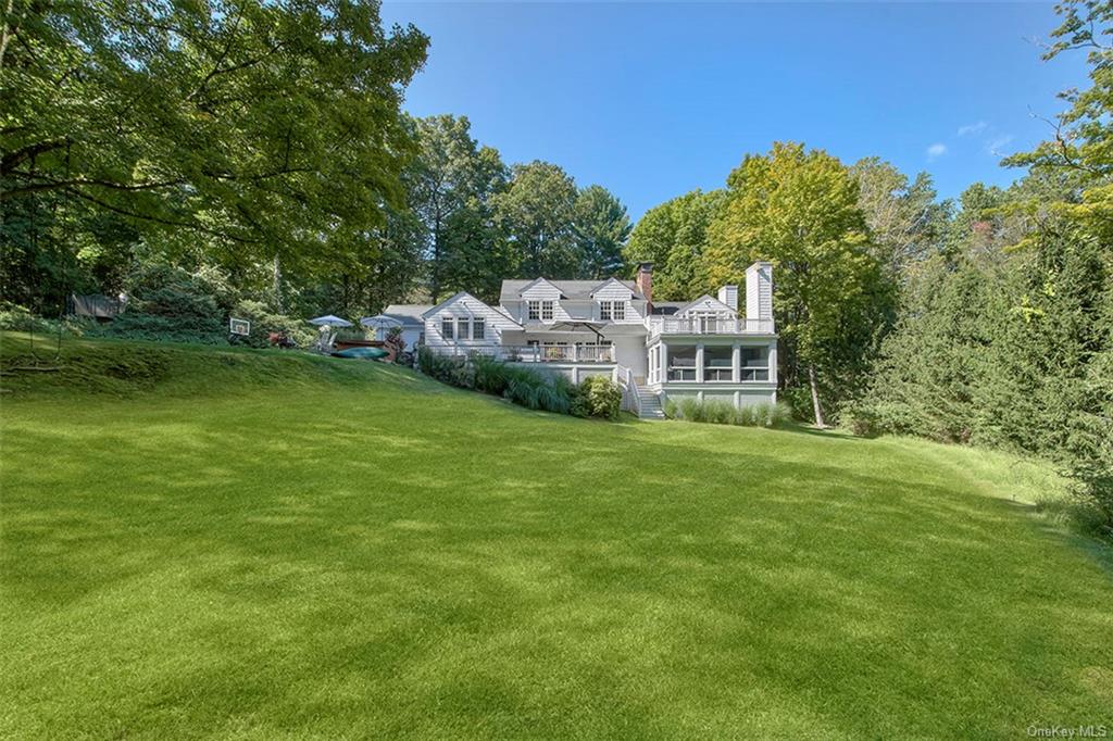 19 Tall Timber Rd, Mount Kisco, New York image 2