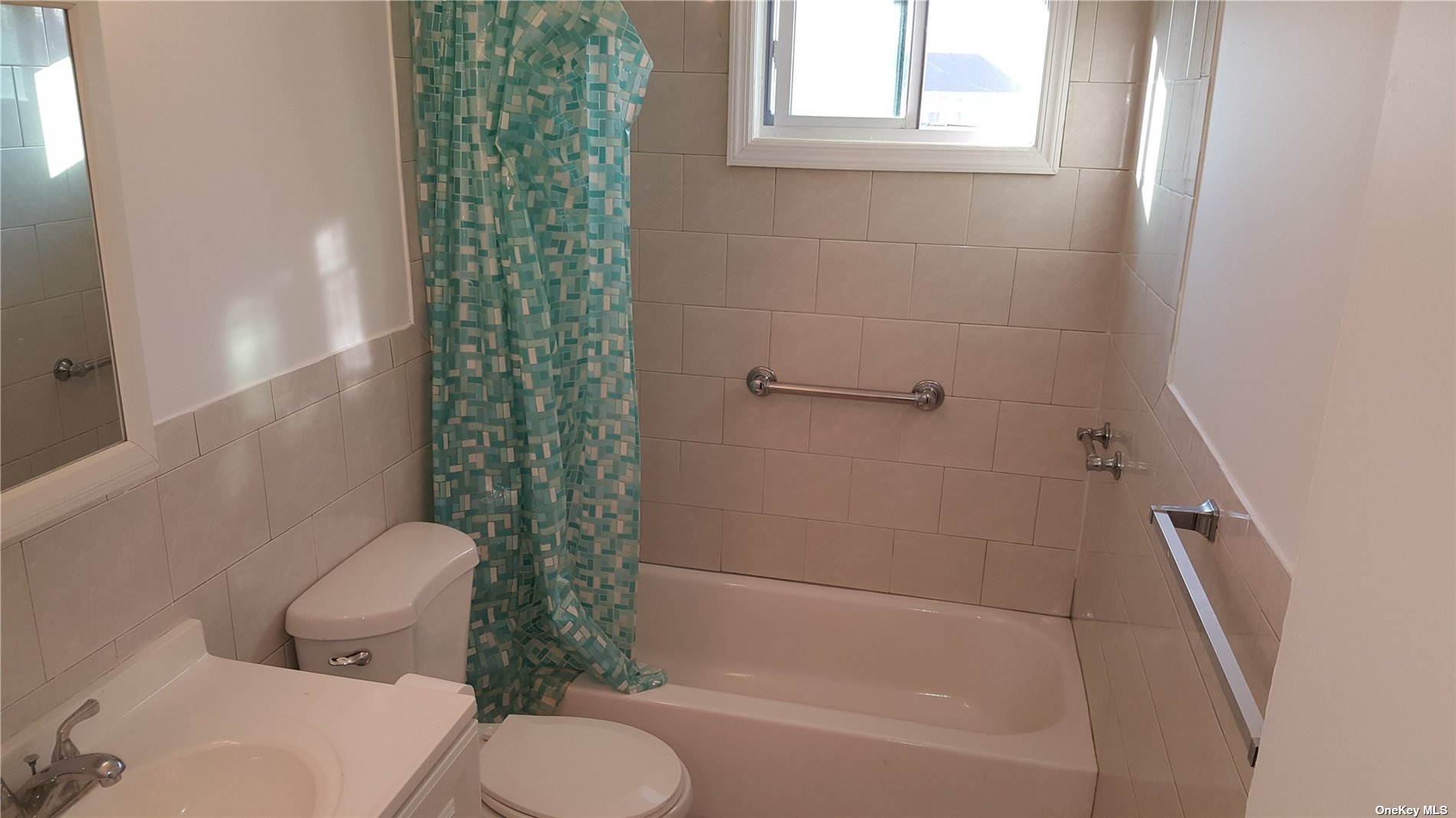 Island Park, New York 11558, United States, 5 Bedrooms Bedrooms, ,2 BathroomsBathrooms,Residential,Active,29494