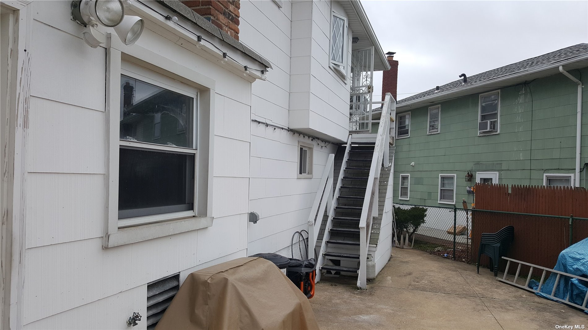 Island Park, New York 11558, United States, 5 Bedrooms Bedrooms, ,2 BathroomsBathrooms,Residential,Active,29494