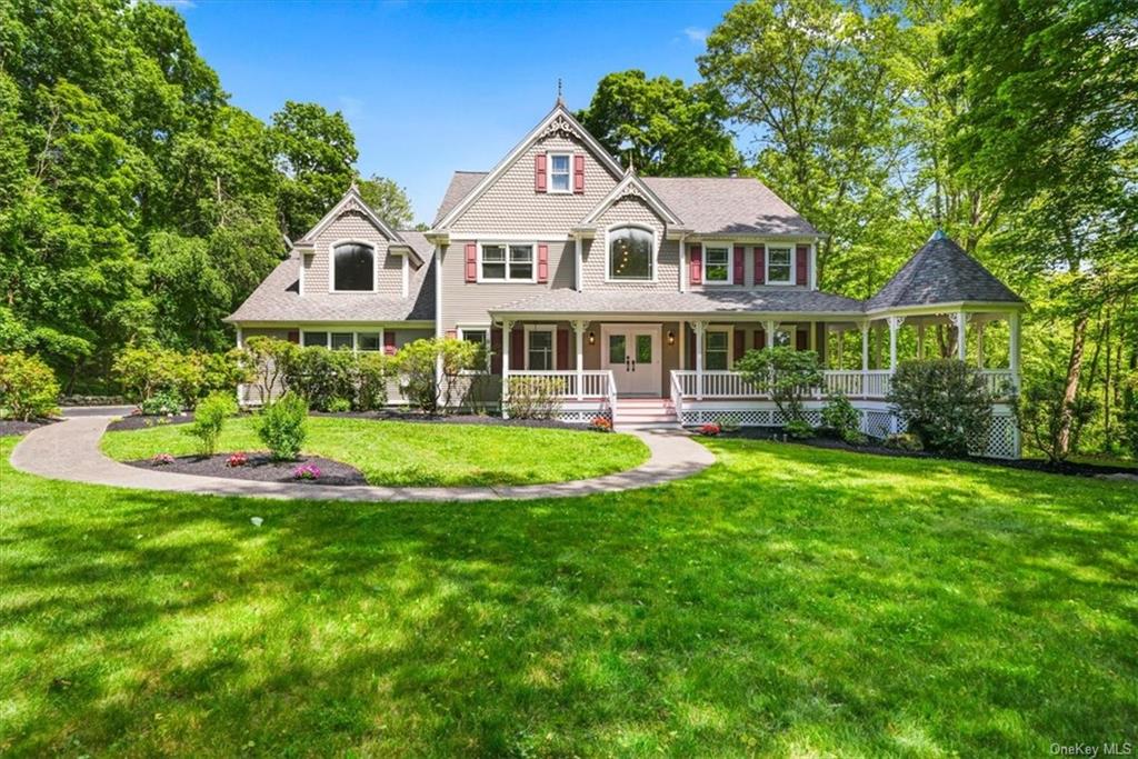 Property for Sale at 18 Kent Drive, Cortlandt Manor, New York - Bedrooms: 4 
Bathrooms: 4 
Rooms: 10  - $1,435,000