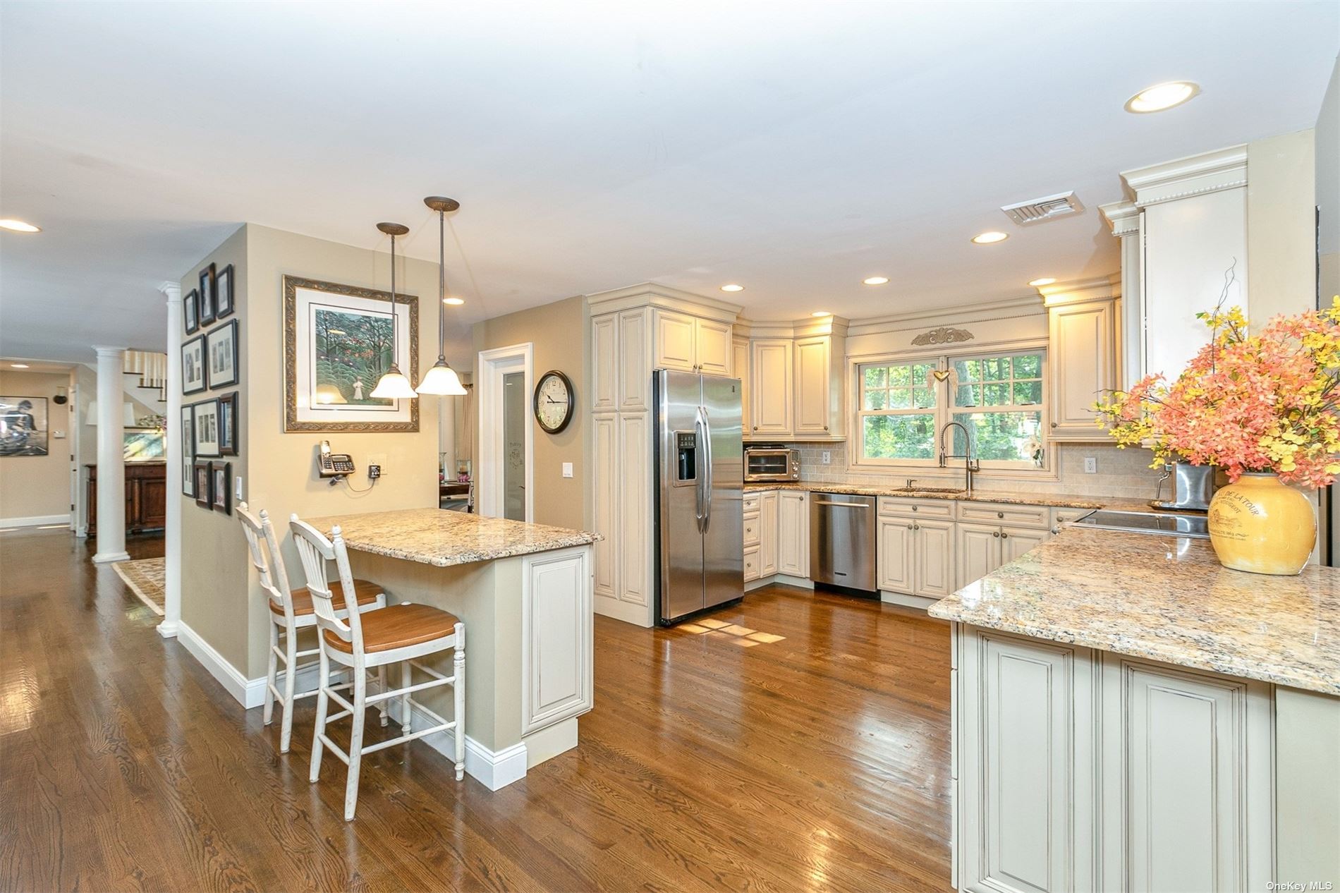 Photo 7 of 21 of 20 Spring Hollow Road house
