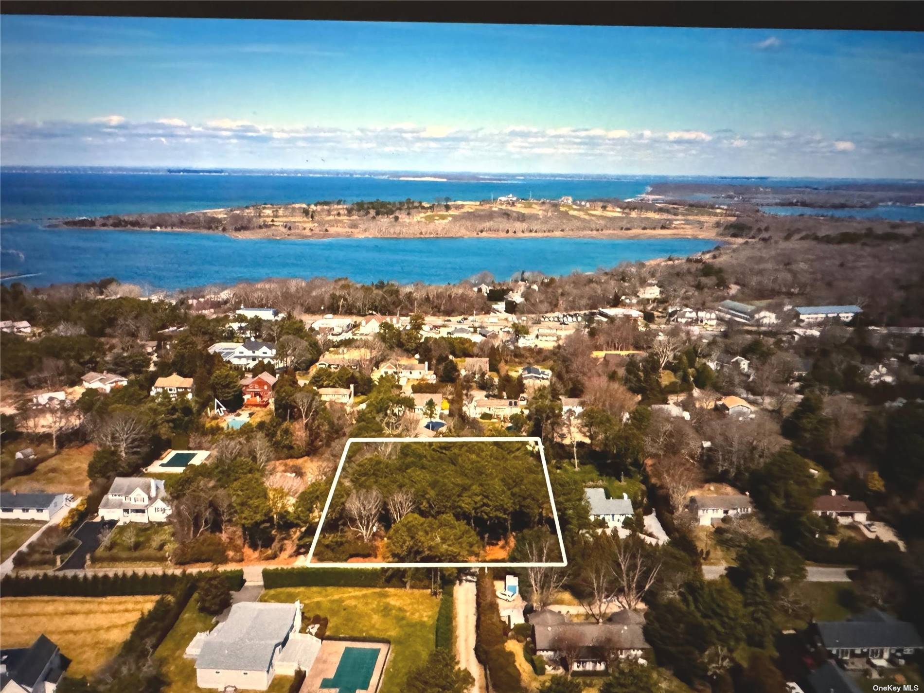 Property for Sale at 4559 Shinnecock Road, Southampton, Hamptons, NY -  - $750,000