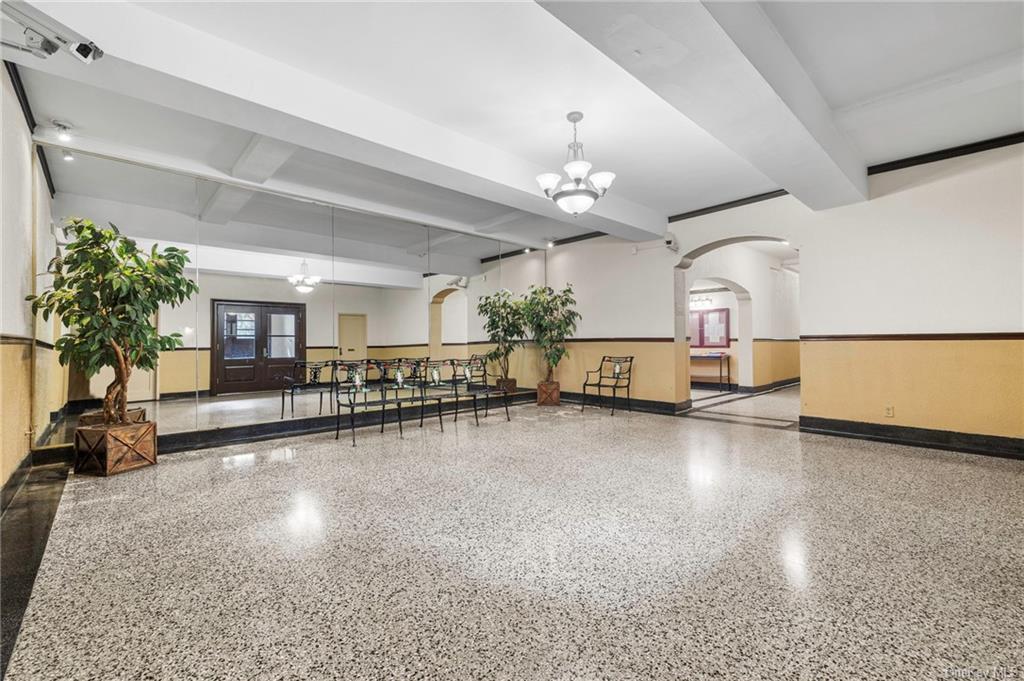 505 E Lincoln Avenue #210, Mount Vernon, New York image 3