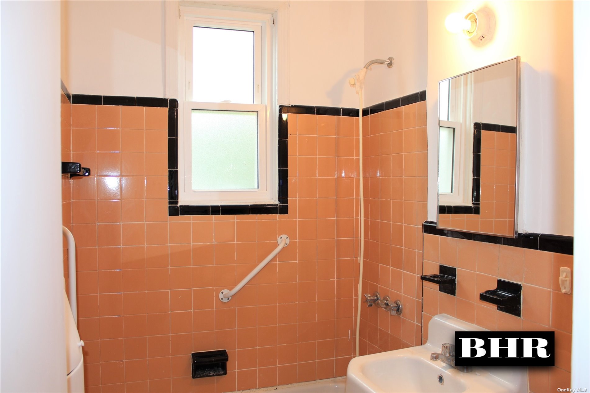 Photo 10 of 15 of 2018 E 57th Street 91D co-op property
