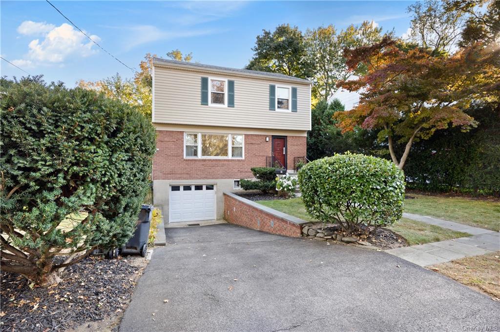 11 Holmes Avenue, Hartsdale, New York image 2