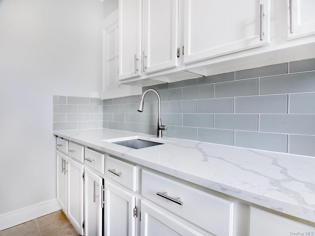 Photo 6 of 15 of 445 Gramatan Avenue KD2 co-op property