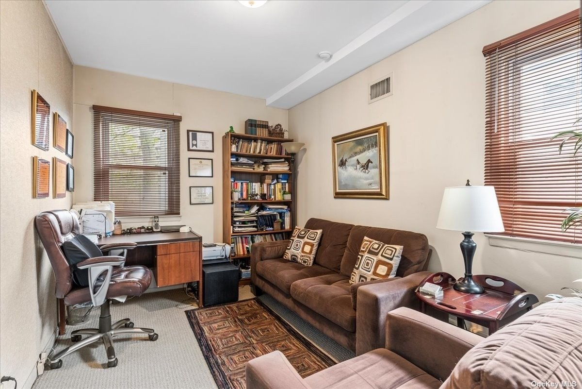 Lido Beach, New York 11561, United States, 6 Bedrooms Bedrooms, ,4 BathroomsBathrooms,Residential,Pending,87537