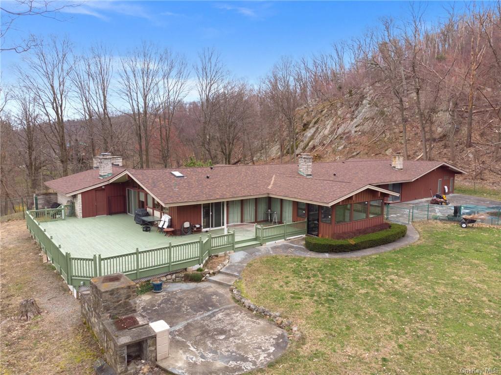 22 Van Wyck Lake Road, Fishkill, New York image 2