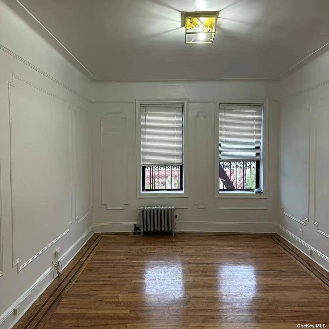 Rental Property at 4342 45th St St 4L, Sunnyside, Queens, NY - Bedrooms: 1 
Bathrooms: 1 
Rooms: 5  - $2,500 MO.