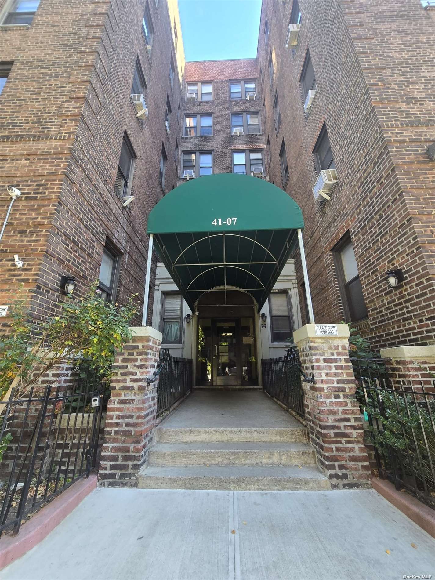 41-07 42nd Street #3H, Sunnyside, New York image 1