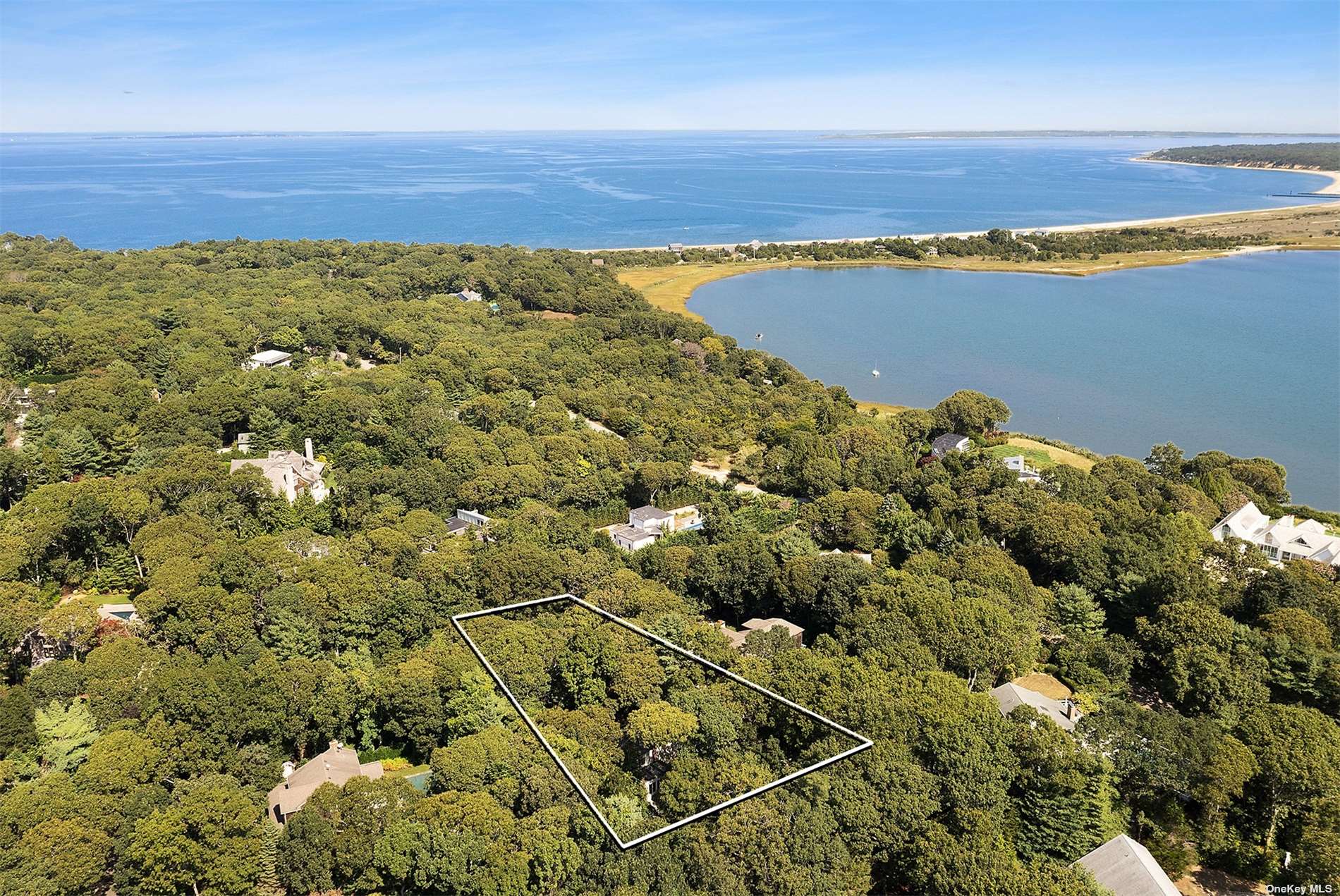 7 Harvest Lane, East Hampton, New York image 1