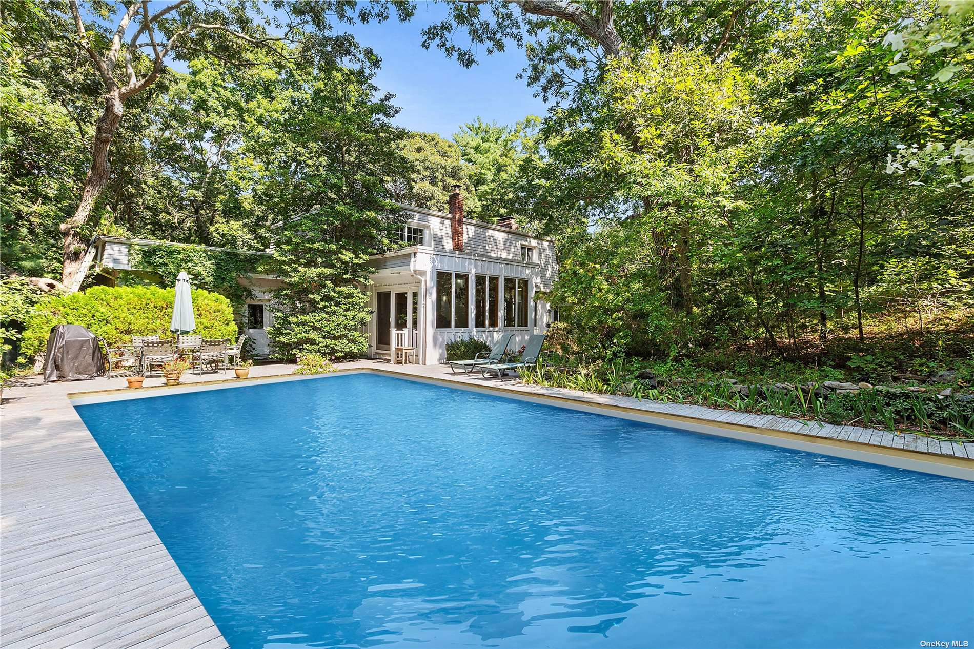 7 Harvest Lane, East Hampton, New York image 2