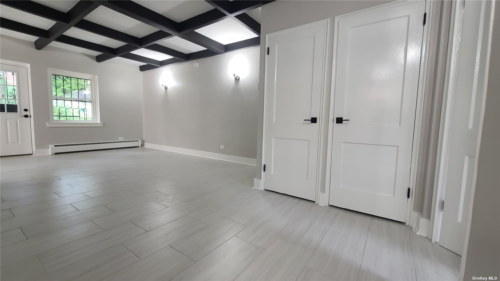 Grand Central Parkway 79A, Jamaica, Queens, NY - 1 Bedrooms  
1 Bathrooms  
4 Rooms - 