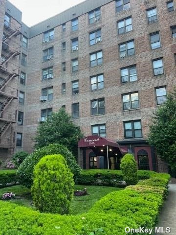 83-15 98th Street #2K, Woodhaven, New York image 1