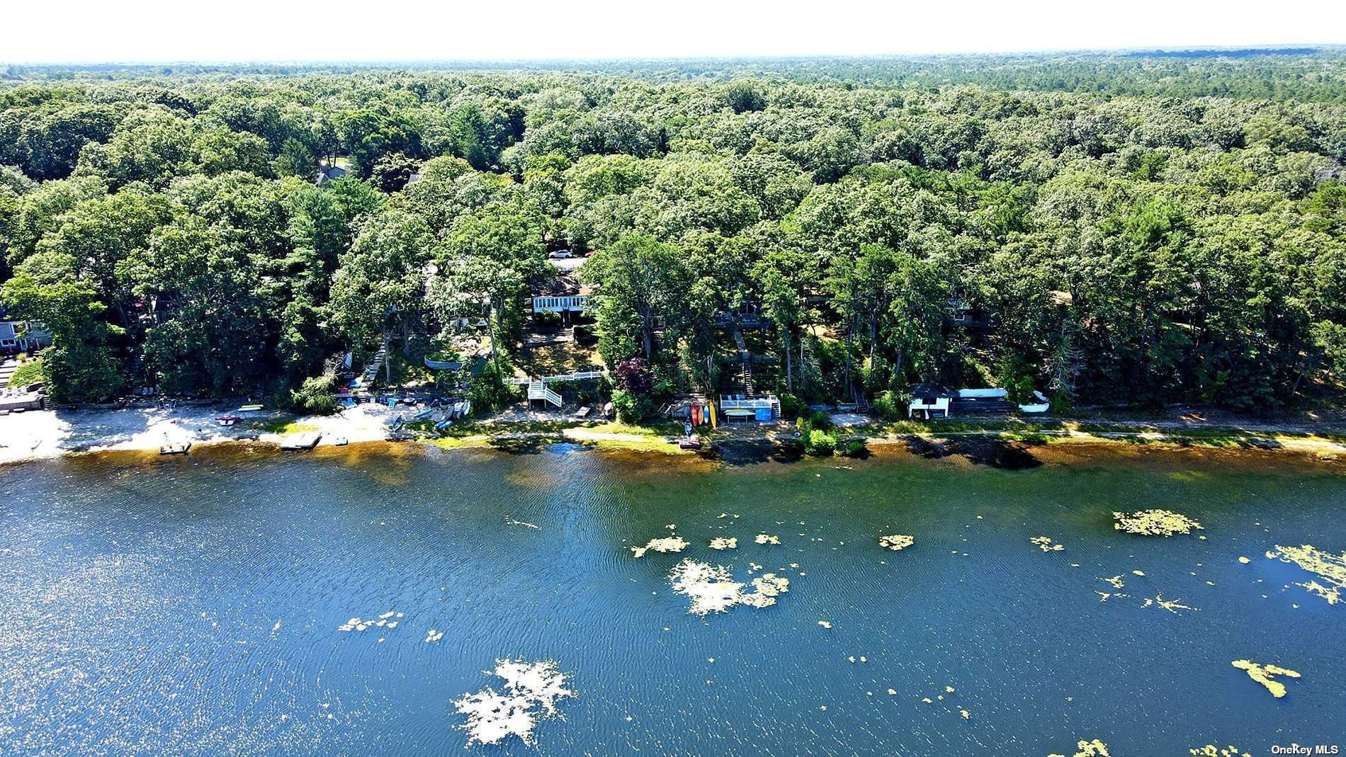 Photo 2 of 32 of 91 Lakeside Trail house