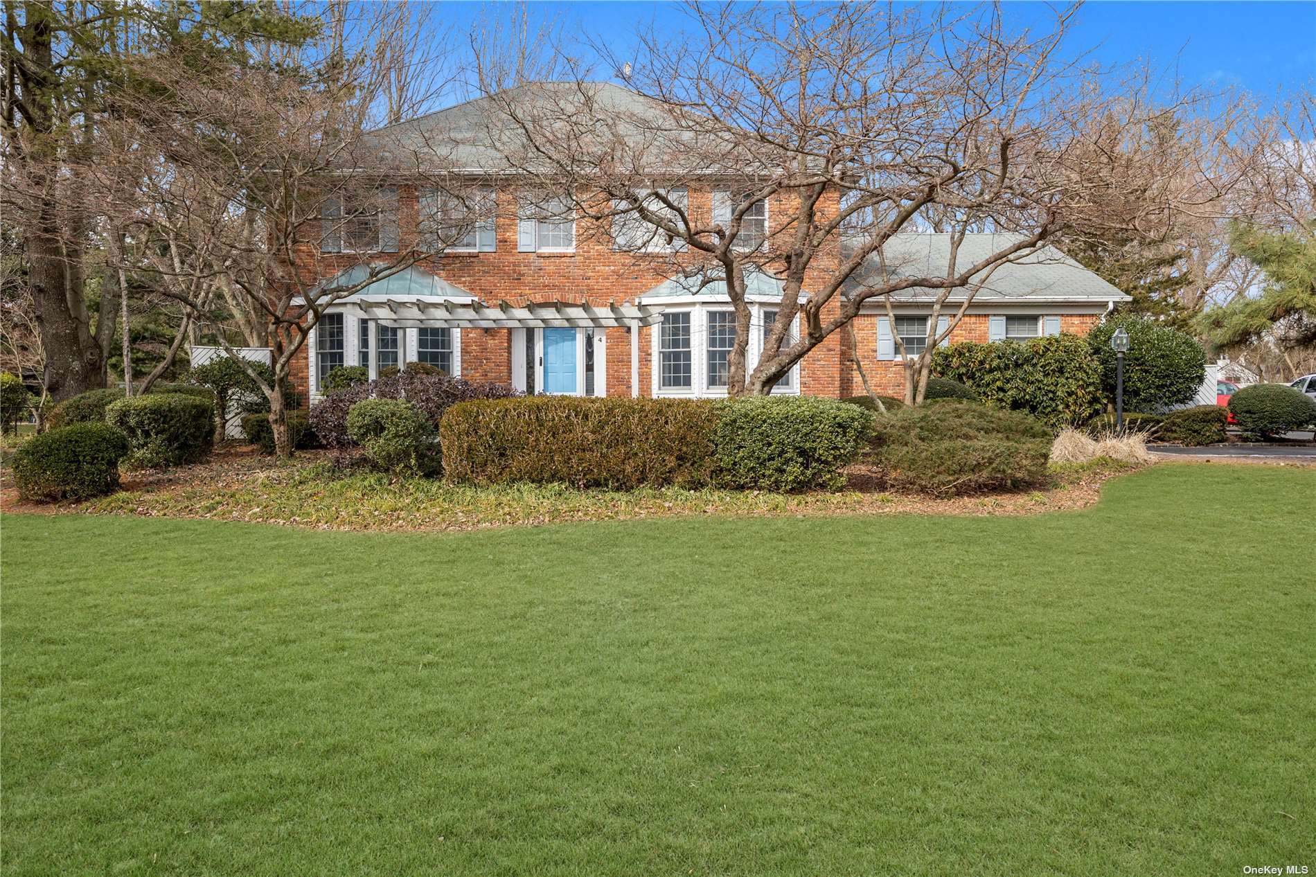 Property for Sale at 4 Summerdale Court, Huntington, Hamptons, NY - Bedrooms: 4 
Bathrooms: 3  - $1,199,900