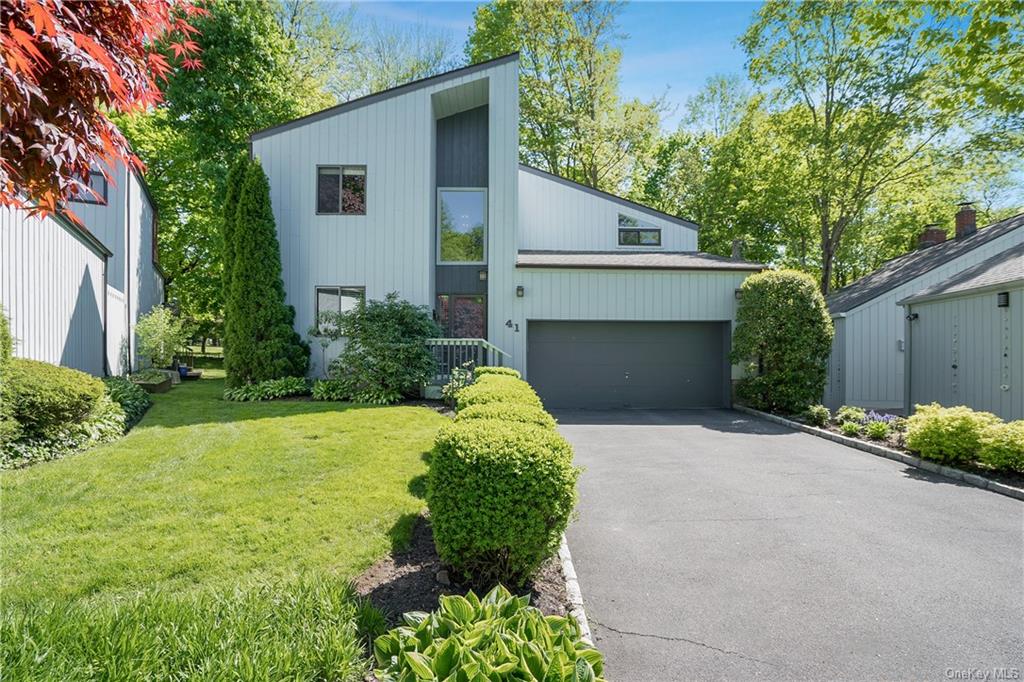 Property for Sale at 41 Talcott Road, Rye Brook, New York - Bedrooms: 4 
Bathrooms: 3 
Rooms: 10  - $1,049,000