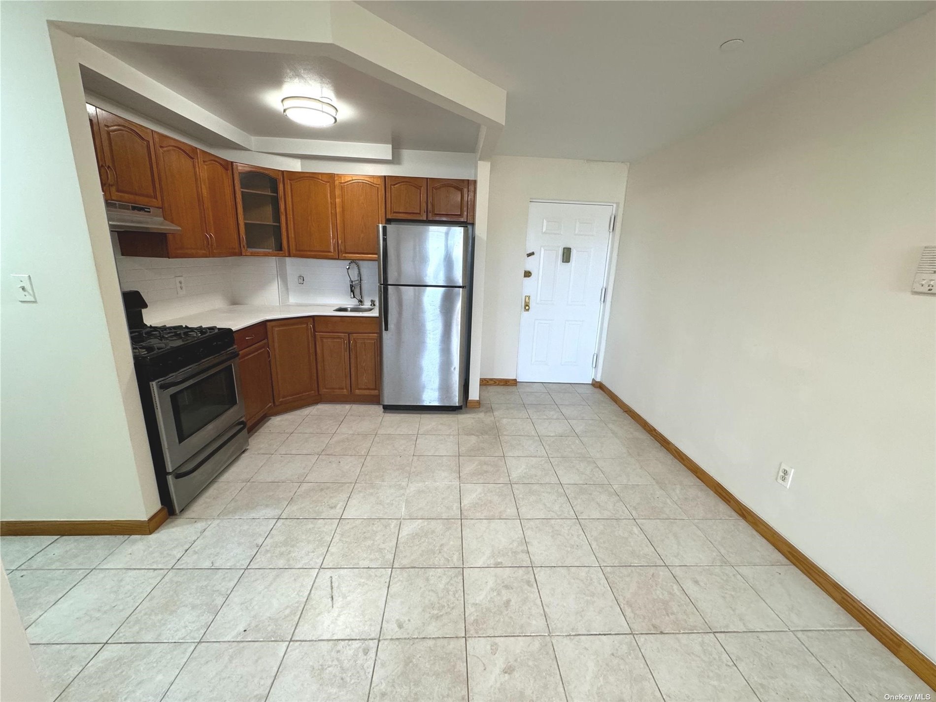 102-14 Lewis Avenue #4B, Corona, New York image 3